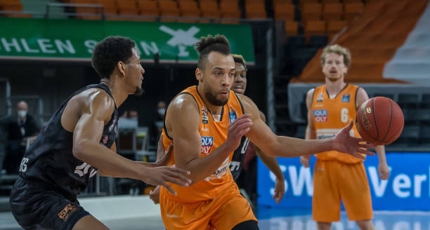 而对于耐克 而对于耐克